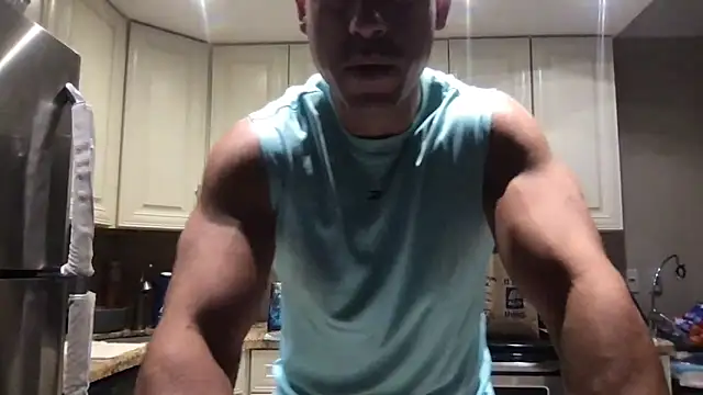 BigGuyMuscle online show from June 11, 2026, 3:59 am