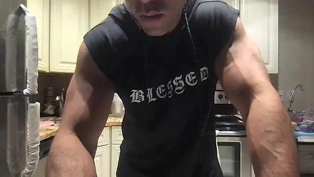 BigGuyMuscle online show from June 20, 2026, 1:19 am