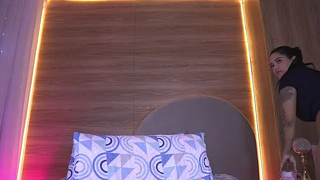 Snapshot of alexaa_walker chatting on May 20, 2026, 12:00 pm alexaa walker online show from May 20, 2026, 12:00 pm