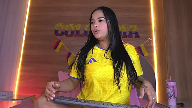 alexaa walker online show from July 3, 2026, 12:22 pm