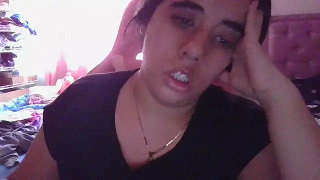annarose19 online show from December 2, 2024, 8:44 pm