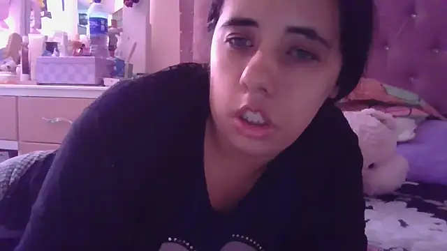 Snapshot of annarose19 chatting on September 18, 2025, 7:49 pm annarose19 online show from September 18, 2025, 7:49 pm