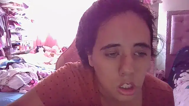 annarose19 online show from November 4, 2025, 7:35 pm