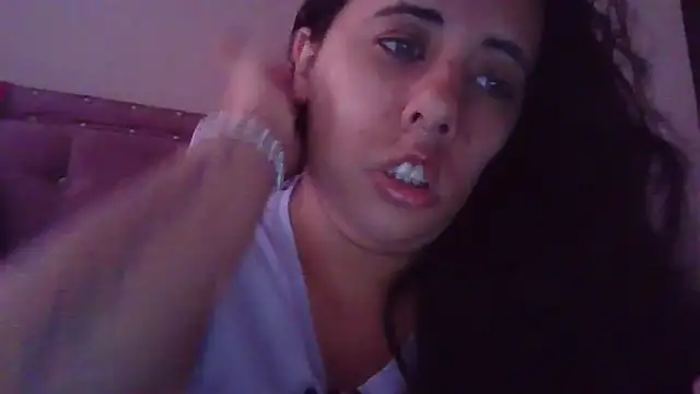 annarose19 online show from January 6, 2026, 8:23 pm