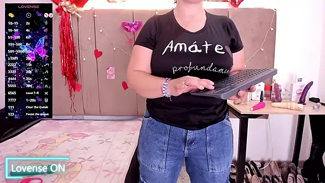 Snapshot of Zaly_mature chatting on October 17, 2025, 2:04 am Zaly mature online show from October 17, 2025, 2:04 am