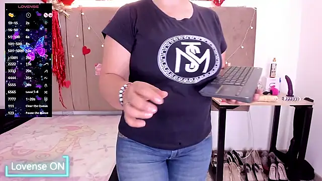 Snapshot of Zaly_mature chatting on October 24, 2025, 2:30 am Zaly mature online show from October 24, 2025, 2:30 am