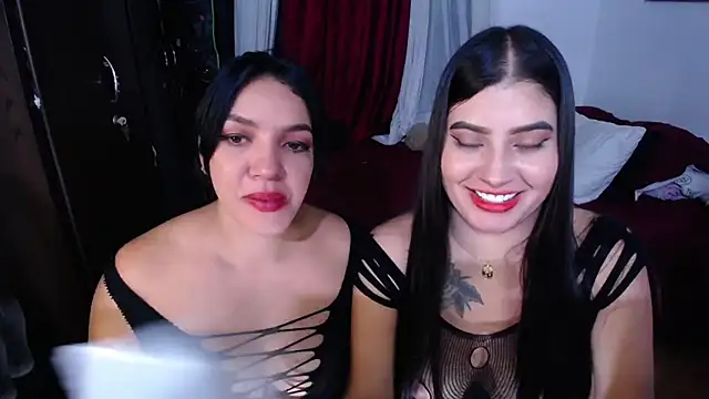 Sharlottee online show from April 28, 2026, 10:37 pm
