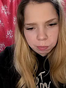 Zuli Kiska online show from November 14, 2025, 12:04 pm