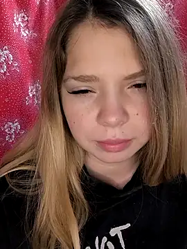 Zuli Kiska online show from November 30, 2025, 12:31 pm