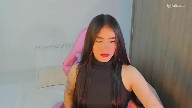 Snapshot of iriswest_ chatting on March 14, 2025, 11:43 pm iriswest online show from March 14, 2025, 11:43 pm