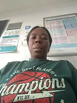 Snapshot of ebony_witney chatting on February 11, 2026, 3:17 pm ebony witney online show from February 11, 2026, 3:17 pm