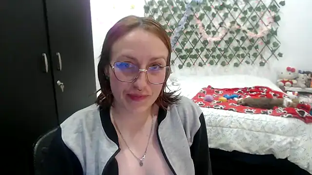 kittykalor09 online show from February 10, 2026, 2:26 am