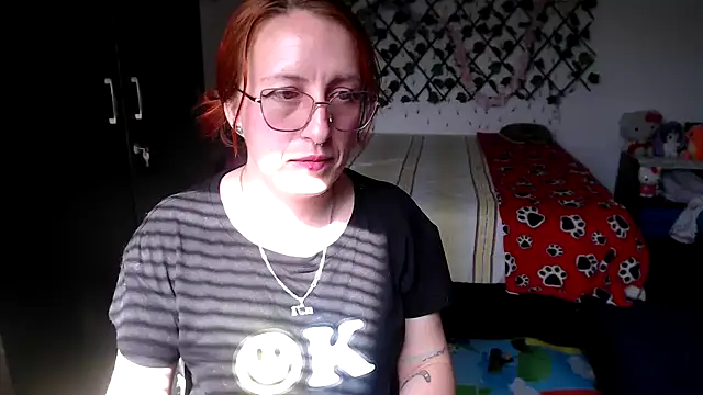 kittykalor09 online show from March 6, 2026, 8:05 pm