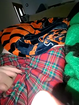 Snapshot of Assboy007 chatting on March 5, 2025, 1:39 pm Assboy007 online show from March 5, 2025, 1:39 pm