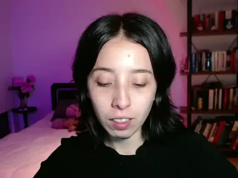 babyluna 8 8 online show from February 17, 2026, 4:53 am