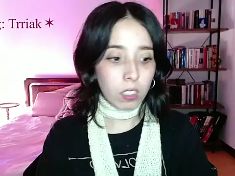 babyluna 8 8 online show from April 8, 2026, 10:32 pm