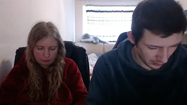 PeterAndJen online show from February 16, 2025, 12:43 pm