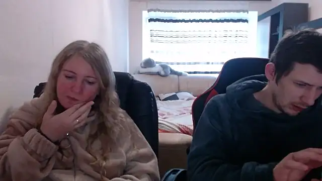 PeterAndJen online show from February 18, 2025, 6:26 am