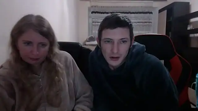 PeterAndJen online show from February 18, 2025, 9:53 pm