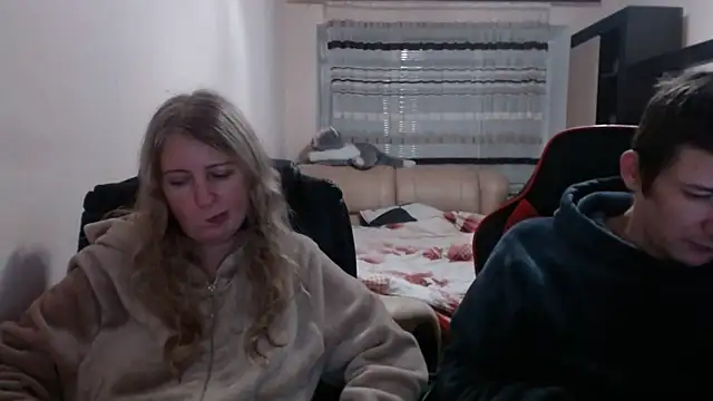 PeterAndJen online show from February 19, 2025, 8:10 pm