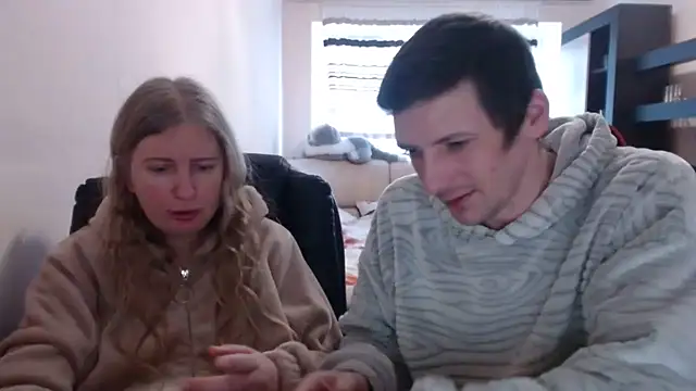PeterAndJen online show from February 23, 2025, 1:10 pm