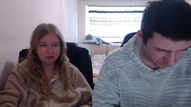 PeterAndJen online show from February 24, 2025, 7:33 am