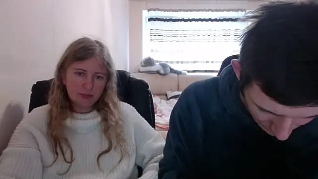 PeterAndJen online show from February 28, 2025, 10:20 am