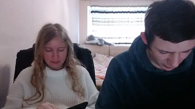 PeterAndJen online show from March 1, 2025, 7:30 am