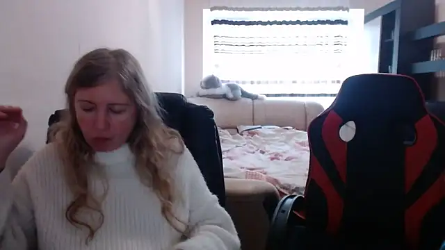 PeterAndJen online show from March 6, 2025, 10:09 am