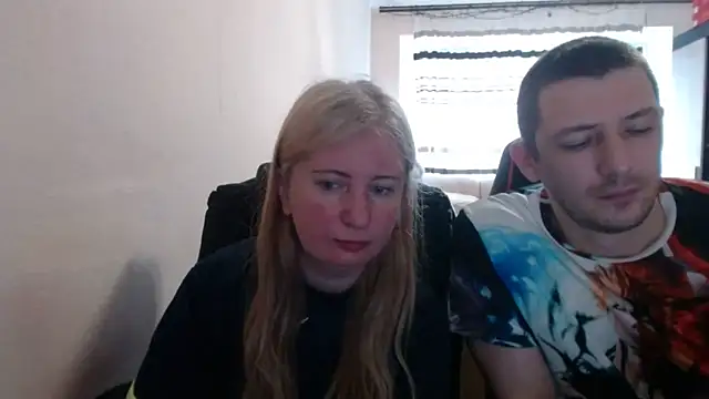 PeterAndJen online show from June 3, 2026, 6:38 am
