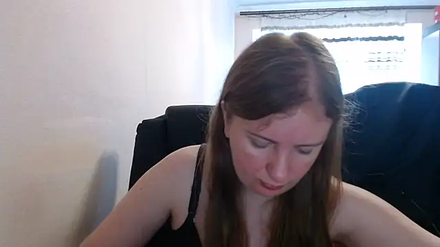 Snapshot of PeterAndJen chatting on July 18, 2026, 6:17 am PeterAndJen online show from July 18, 2026, 6:17 am
