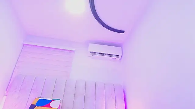 timkerbell  online show from December 3, 2025, 7:23 pm