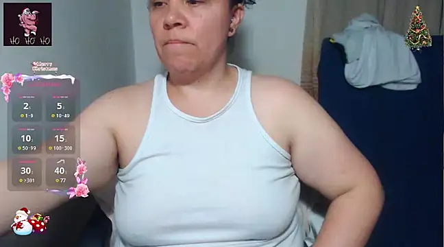 agathamiller01 online show from December 17, 2024, 11:38 pm