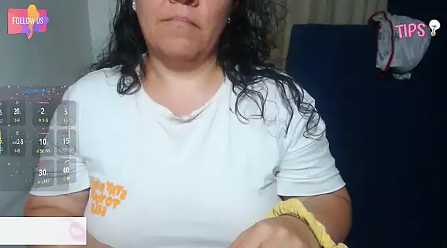 agathamiller01 online show from January 22, 2025, 1:31 am