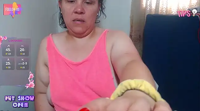 agathamiller01 online show from January 23, 2025, 7:29 pm