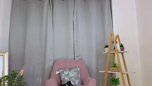 bella  adams online show from December 26, 2024, 11:35 pm