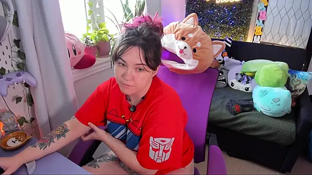 JennKenobi online show from April 30, 2026, 2:23 pm