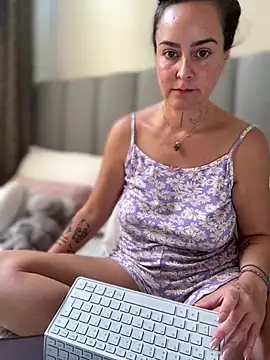 misslulipop online show from June 13, 2026, 2:04 pm
