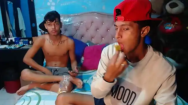 gustavo saaled19 online show from December 6, 2024, 12:23 am