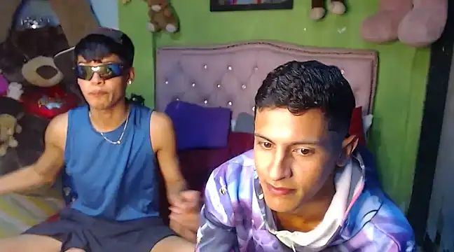gustavo saaled19 online show from March 7, 2025, 11:05 pm