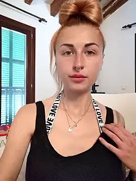 kylie blck online show from January 21, 2025, 1:32 pm
