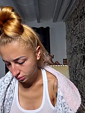 kylie blck online show from September 25, 2025, 3:43 am