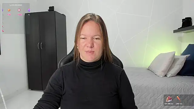 Snapshot of tamy_shine87 chatting on October 26, 2025, 4:24 pm tamy shine87 online show from October 26, 2025, 4:24 pm