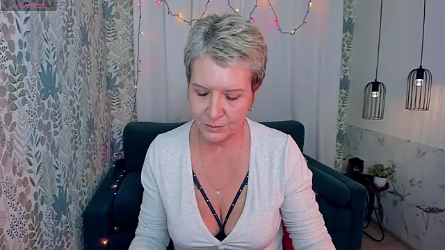 KathySunn online show from January 3, 2025, 7:39 pm