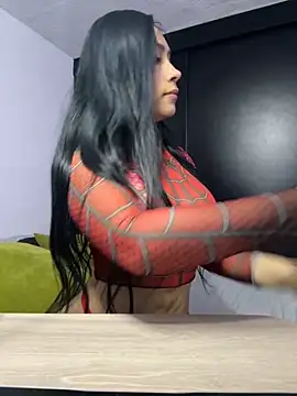 Angela isabella online show from October 31, 2025, 1:01 pm