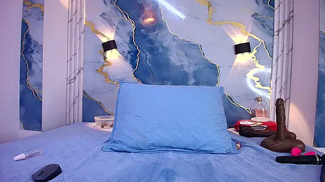 Snapshot of lorrayne_ chatting on September 23, 2025, 12:19 pm lorrayne  online show from September 23, 2025, 12:19 pm