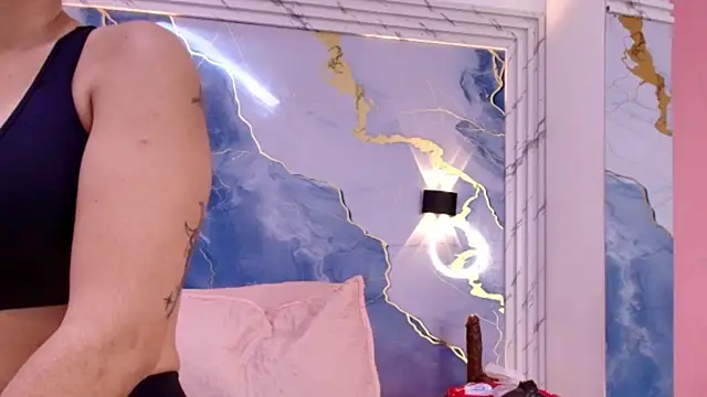 Snapshot of lorrayne_ chatting on October 4, 2025, 12:14 pm lorrayne  online show from October 4, 2025, 12:14 pm