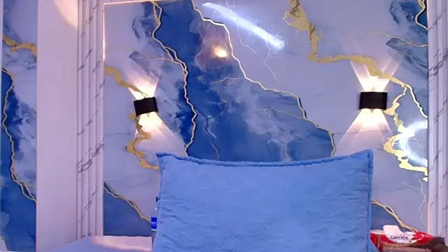 Snapshot of lorrayne_ chatting on October 9, 2025, 12:14 pm lorrayne  online show from October 9, 2025, 12:14 pm