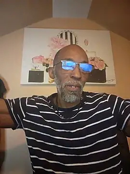 Lonelynudist59 online show from May 6, 2026, 11:04 am