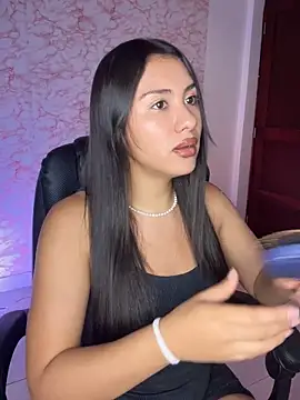 Ambar pe  online show from February 5, 2026, 2:49 am